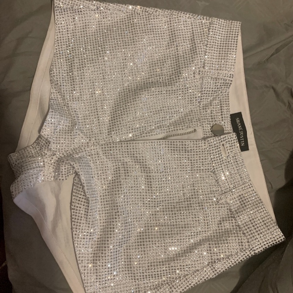 Diamond dukes by Shane Justin